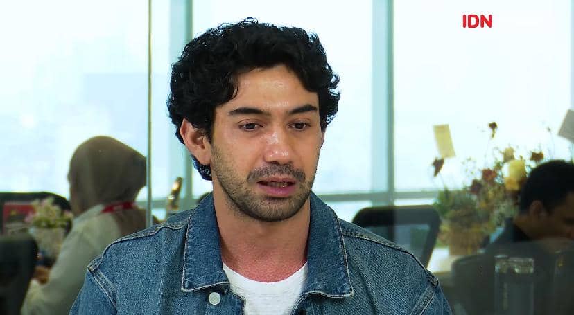 Aktor Reza Rahadian berbicara dalam cuplikan wawancara program Real Talk bersama Uni Lubis di kanal YouTube IDN Times.