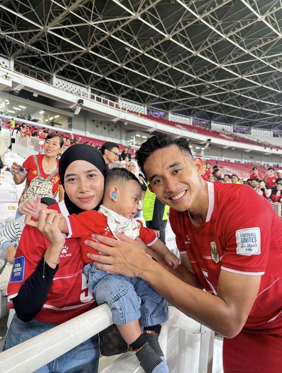 OOTD Couple Rizky Ridho dan Istri (instagram.com/rizkyridhoramadhani)