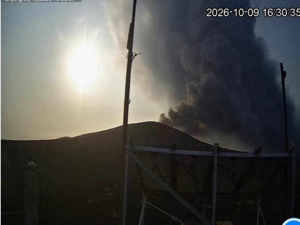 Status Siaga, Sebaran Debu Vulkanik Anak Krakatau ke Arah Selat Sunda