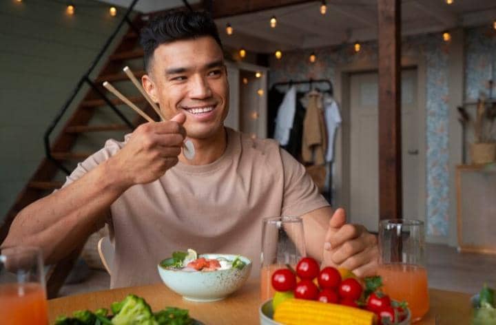 ilustrasi cowo makan sehat