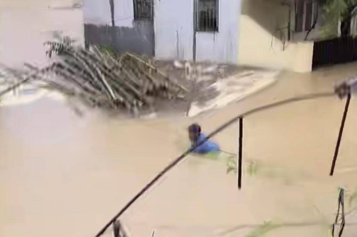 Hujan Deras, Beberapa Wilayah di Padang Direndam Banjir