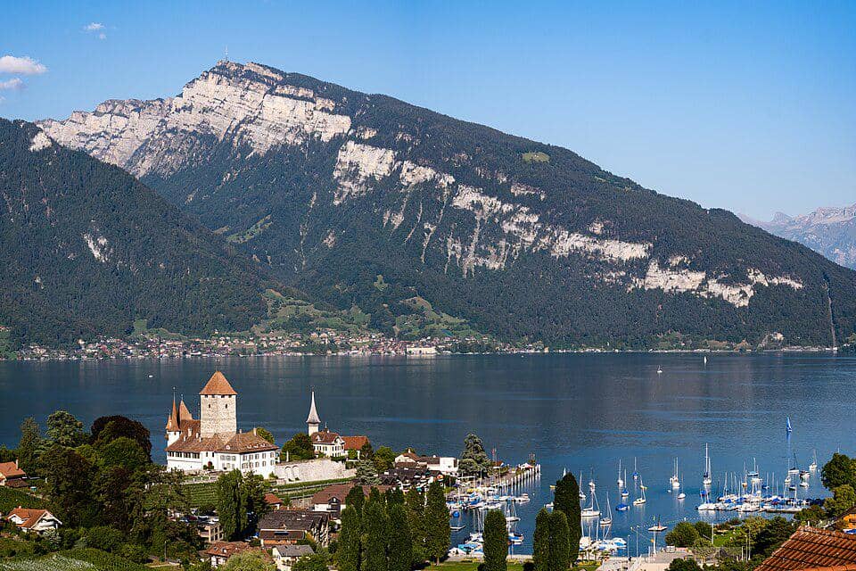 Kastil Spiez di Swiss