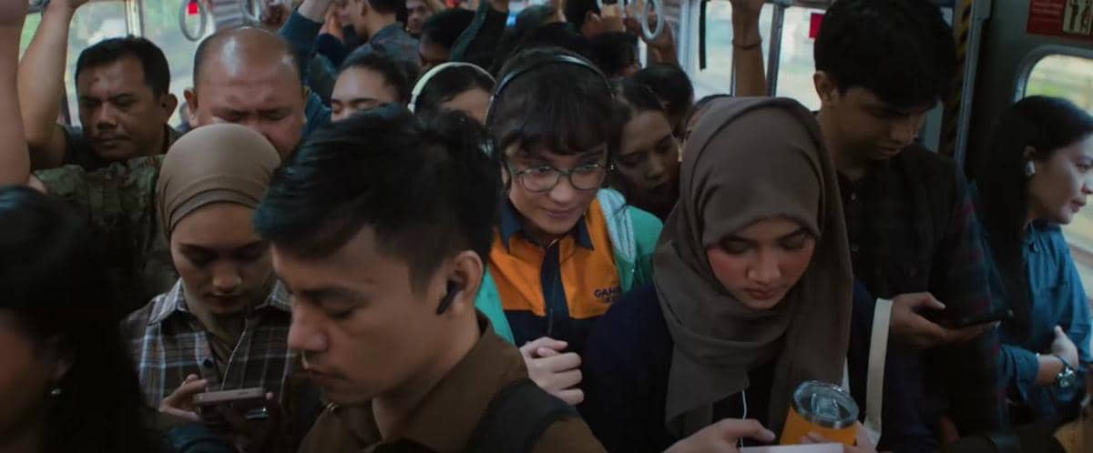 Adegan serial Lagi Probation produksi BASE Entertainment yang mengangkat kisah dunia kerja dan masa percobaan.