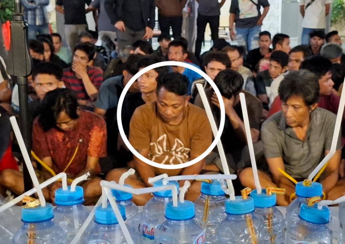 Fendi alias Pendi, terduga bandar narkoba yang ditangkap polisi saat penggerebekan Kampung Narkoba Borta di Kecamatan Tallo, Kota Makassar, 
