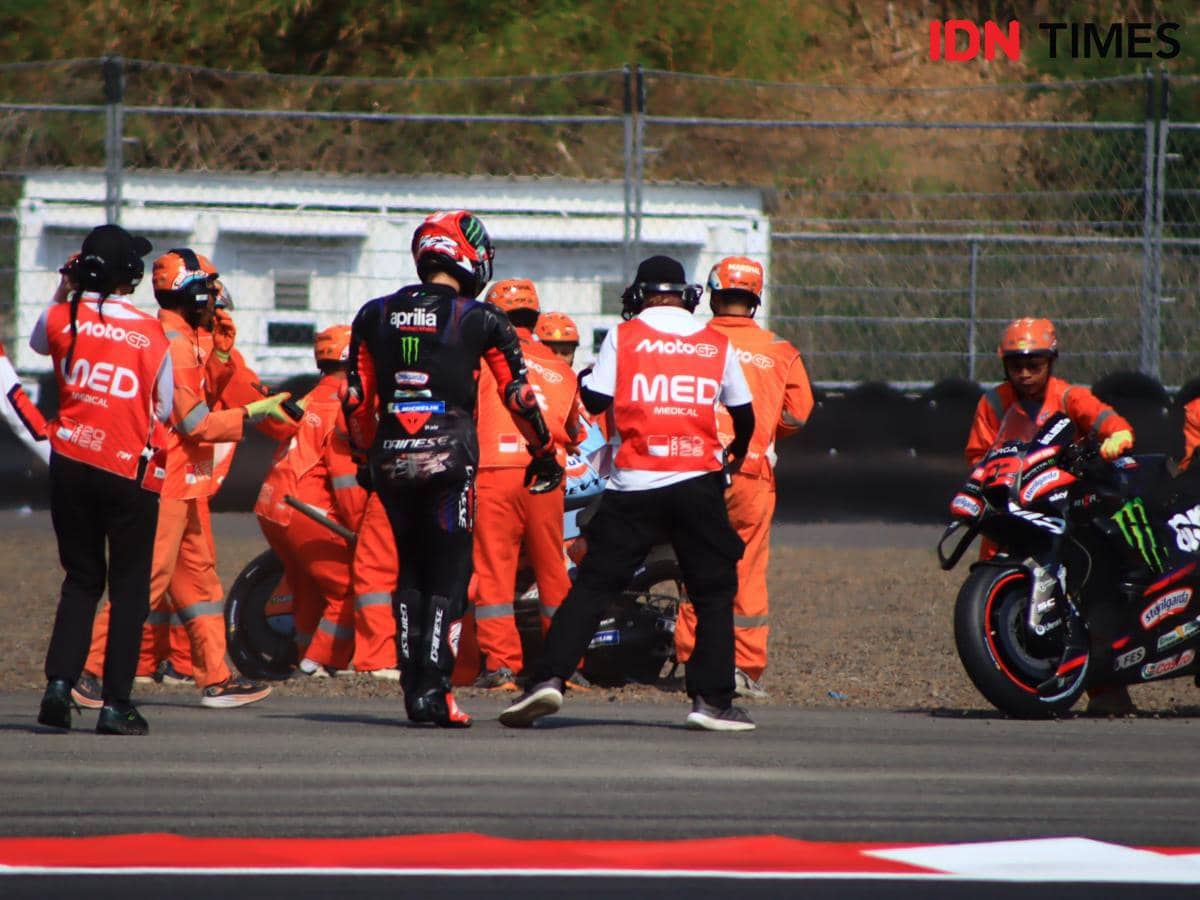 Bezzecchi Tanggapi Tepuk Tangan Sinis Raul usai Crash Bersama di Mandalika