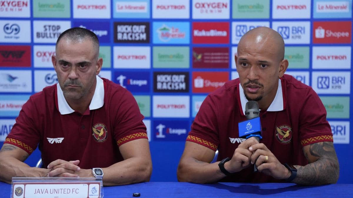 Pelatih kepala Java United FC, Fabio Lefundes, gustavo franca