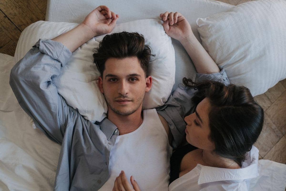 6 Topik yang Merusak Mood Bercinta Pasangan, Jangan Blunder
