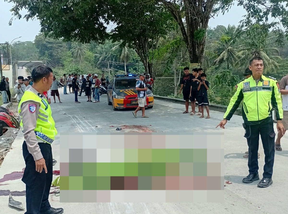 Kecelakaan maut di Jalan Raya Pekon Podosari, Kabupaten Pringsewu, Lampung, Minggu (11/10/2026) sekitar pukul 11.30 WIB. (Dok. Polres Pringsewu).