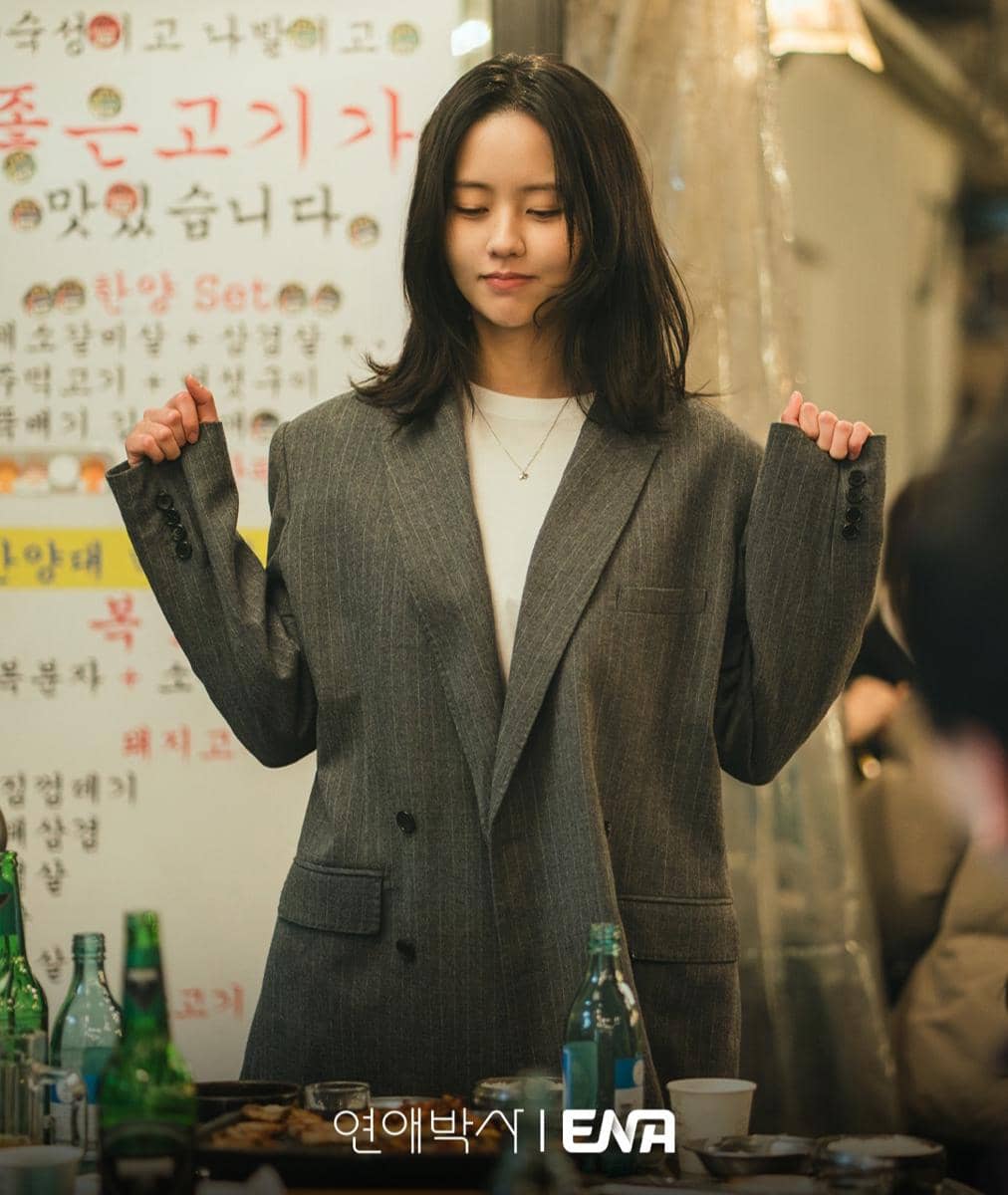 Cuplikan adegan dalam drama Between Steps yang diunggah melalui akun Instagram resmi milik ENA Drama.