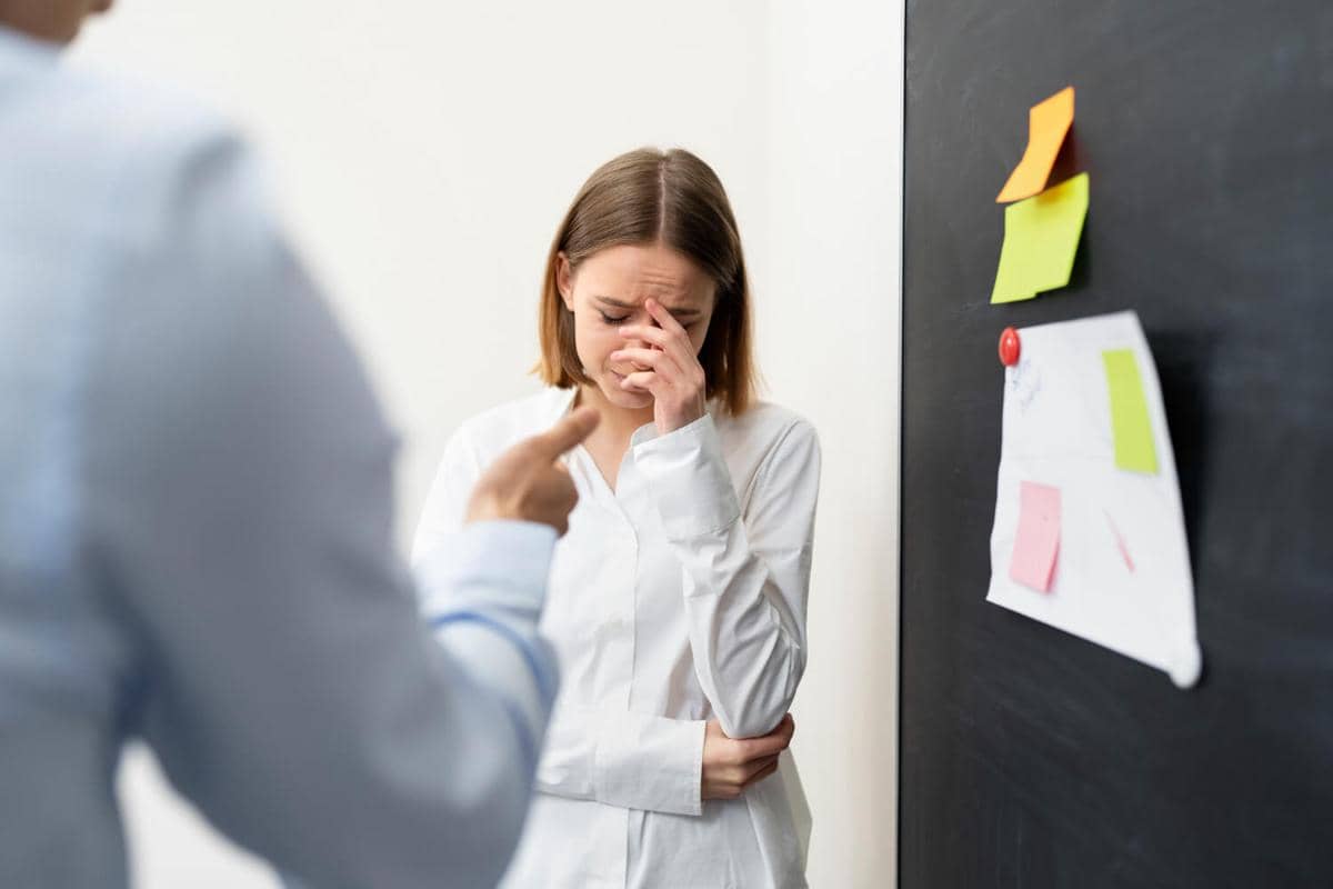 4 Tipe Manager Tone-Deaf yang Bikin Karyawan Diam-diam Resign