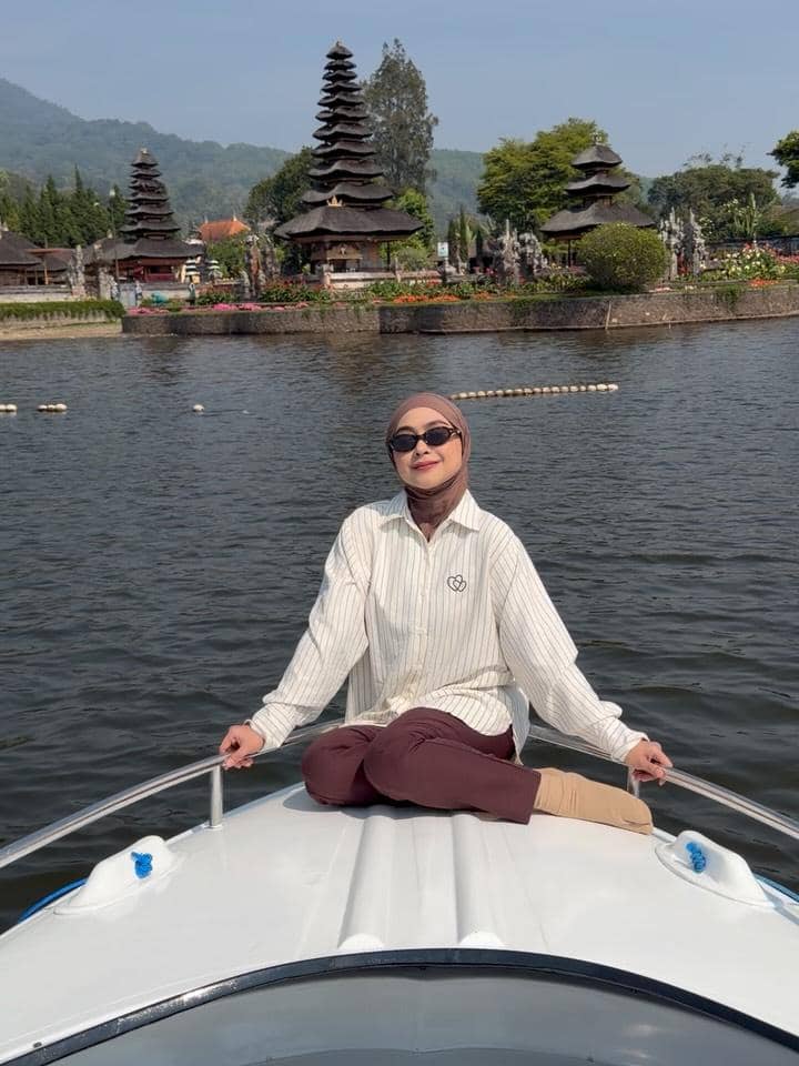 Ria Ricis liburan di Bedugul Bali