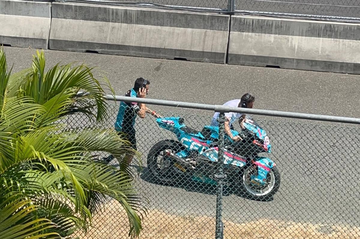 Kecelakaan Beruntun, Moto2 Indonesia 2026 Dihentikan Sementara
