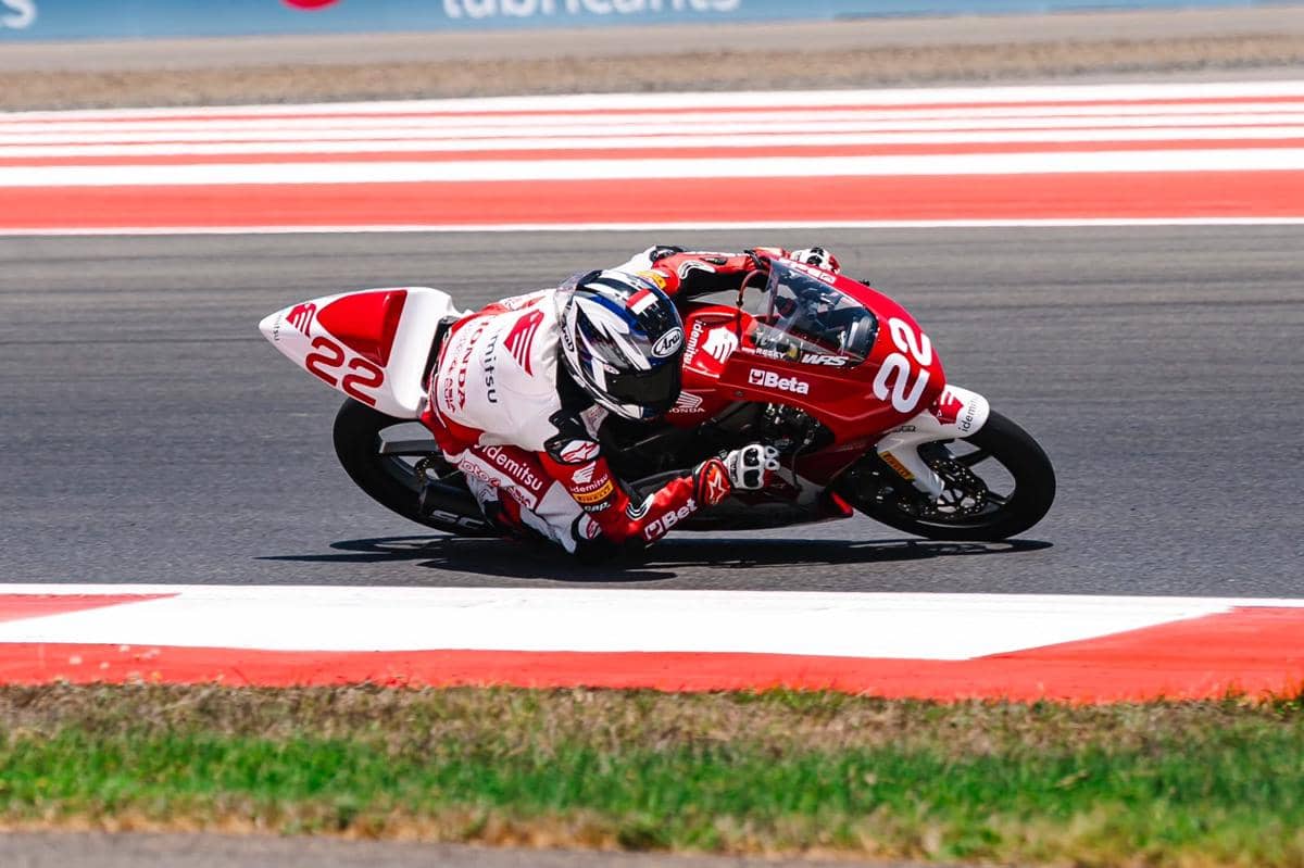 Persaingan Ketat, Bintang dan Resky Naik Podium Moto4 Asia Cup