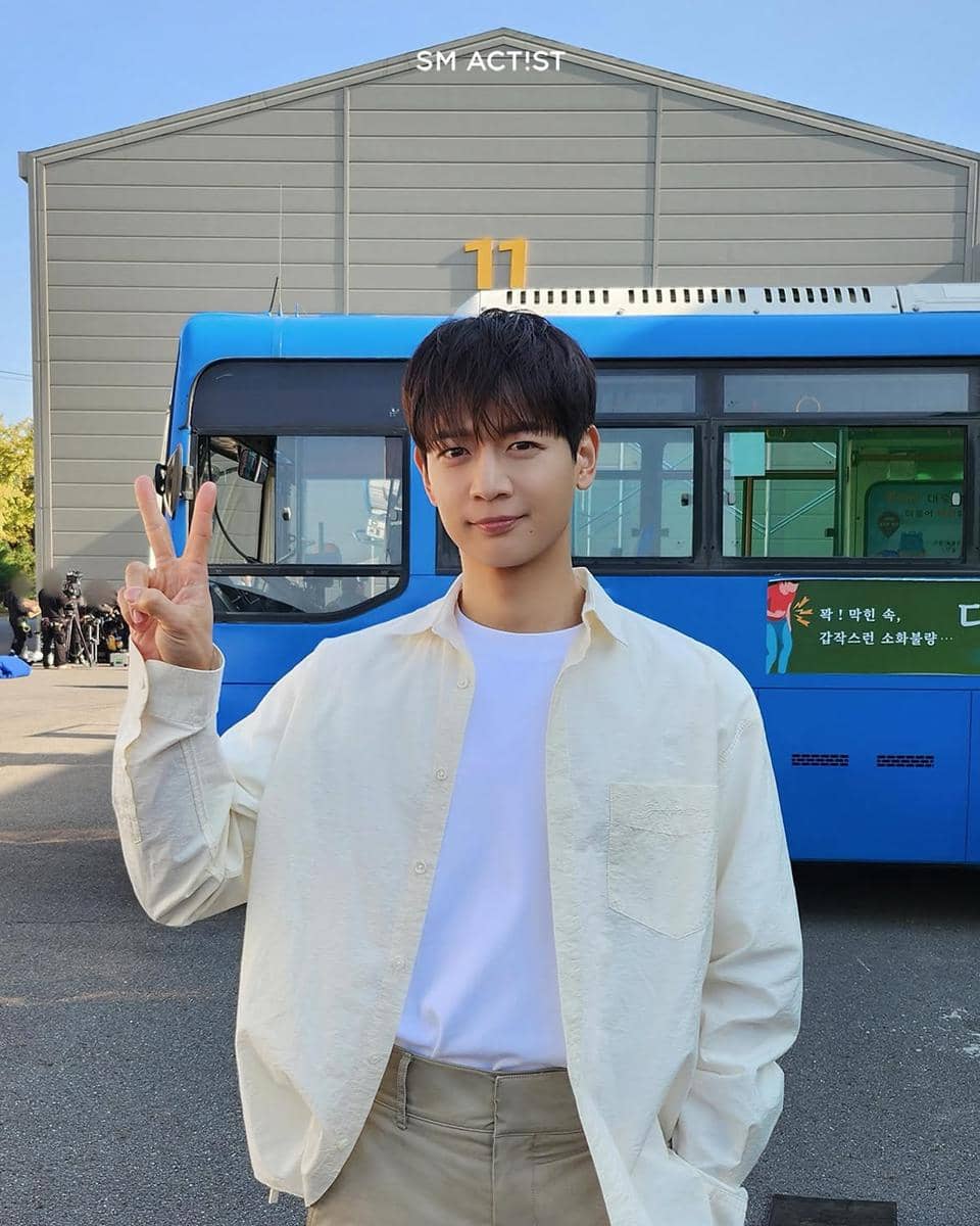 Minho SHINee di balik layar drama Take Charge of My Heart