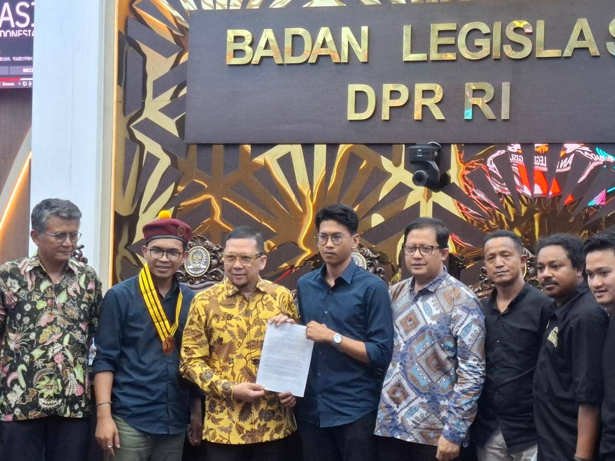Golkar Pertimbangkan Hak Angket Ijazah Gibran di DPR