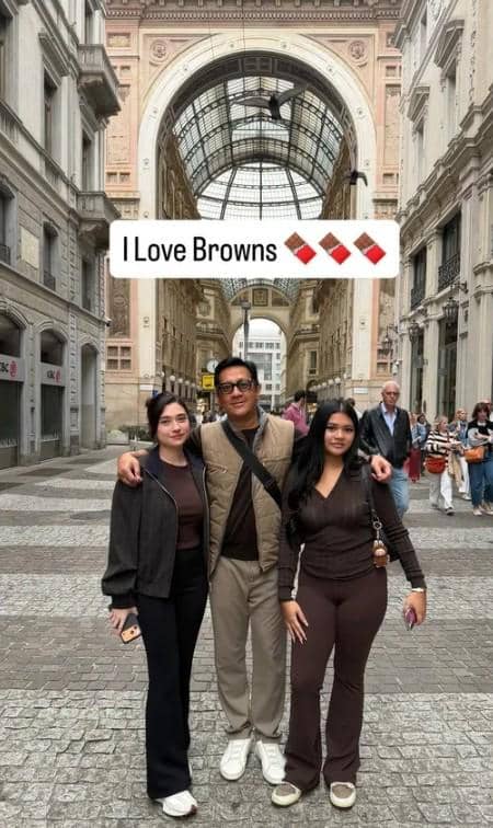 Andre Taulany dan Amanda Rigby menikmati momen liburan bersama di Italia yang dibagikan melalui akun Instagram.