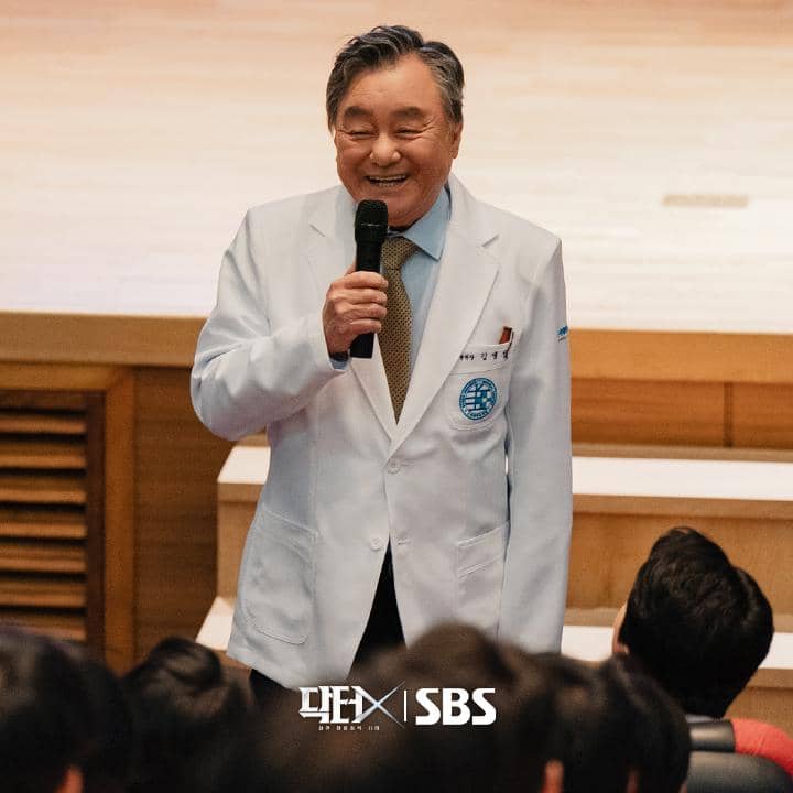 cuplikan drama Doctor X: Mafia in White.