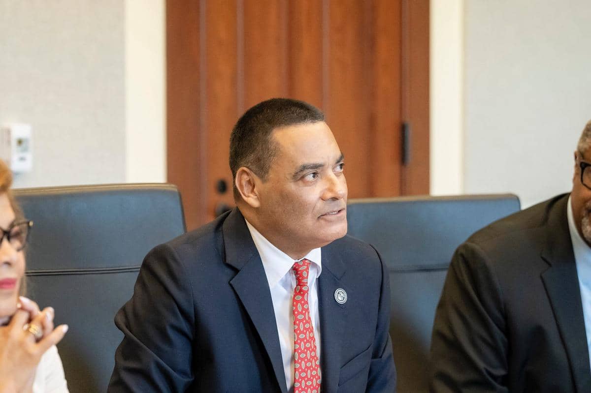Menteri Luar Negeri Belize Francis Fonseca
