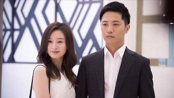 Kim Ji Won dan Jin Goo di drama Descendants of the Sun