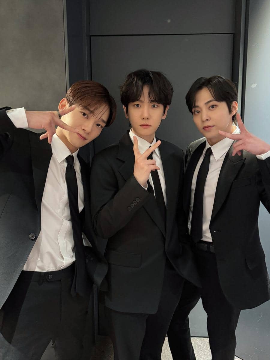 Potret EXO-CBX yang terdiri dari Chen, Baekhyun, dan Xiumin dalam unggahan akun resmi INB100.