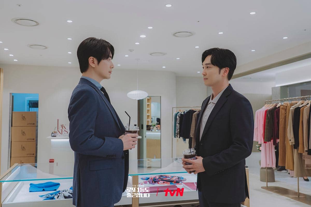 Cuplikan adegan drama The Ordinary Jackpot yang dibagikan melalui akun X CJnDrama, menampilkan momen para tokoh.