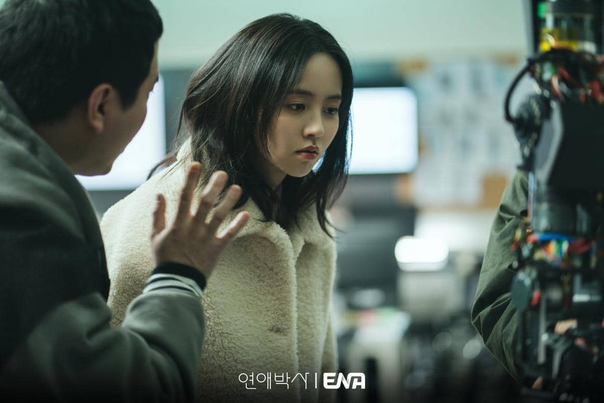 still cuts drama Between Steps