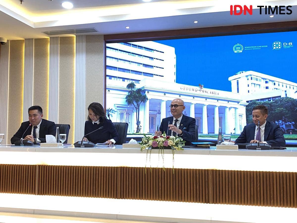 Menlu Arrmanatha: Diplomasi RI Harus Terasa Sampai ke Meja Makan