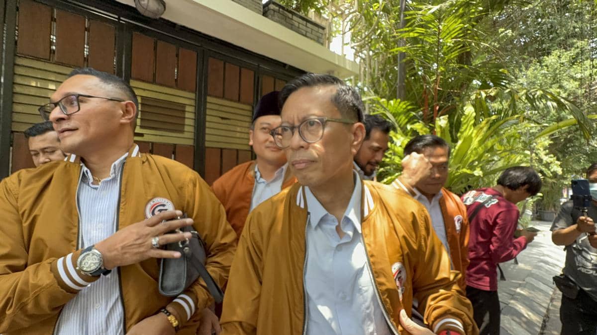 Polemik Ijazah Gibran, Andi Azwan Pastikan Gibran Buka Dokumen Asli