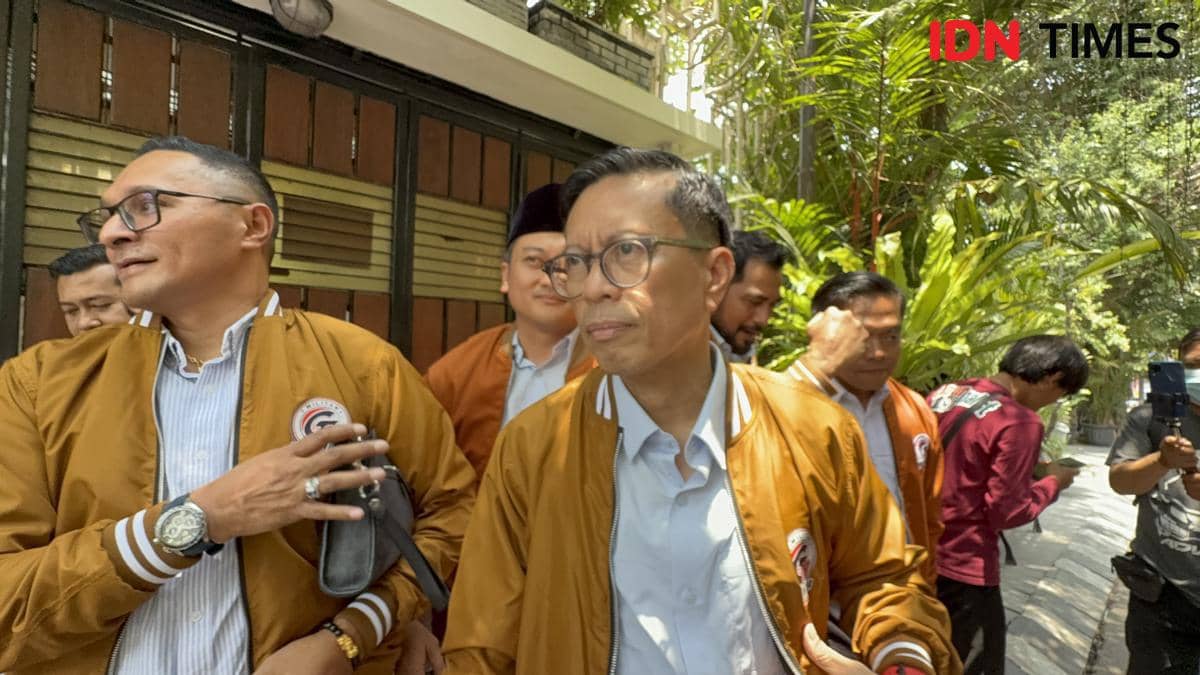 Gibran Mau Tunjukkan Ijazah SMA, Kubu Denny: Tak Akan Ubah Putusan MK