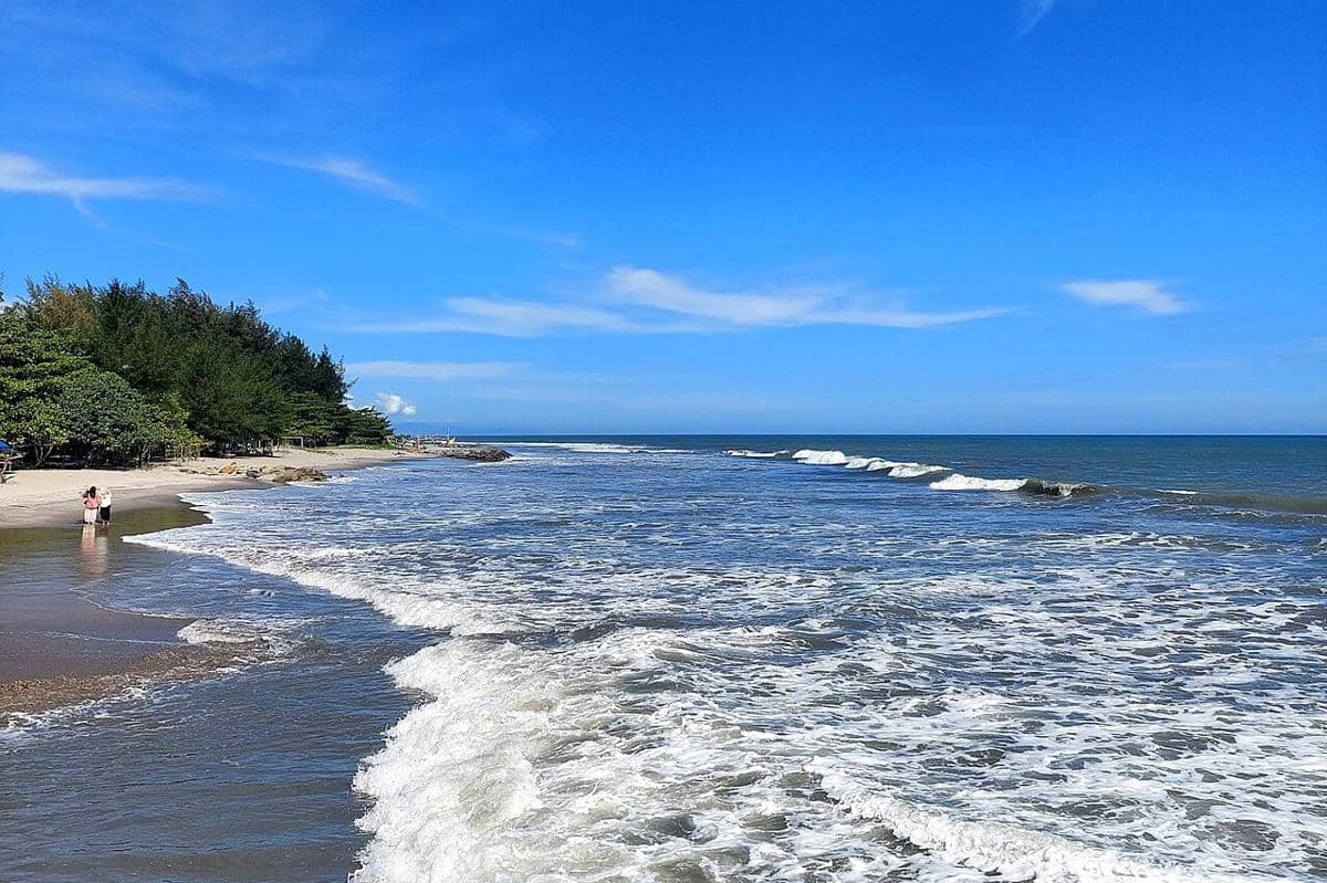 5 Wisata Dekat Stasiun Pariaman yang Bisa Ditempuh dengan Jalan Kaki