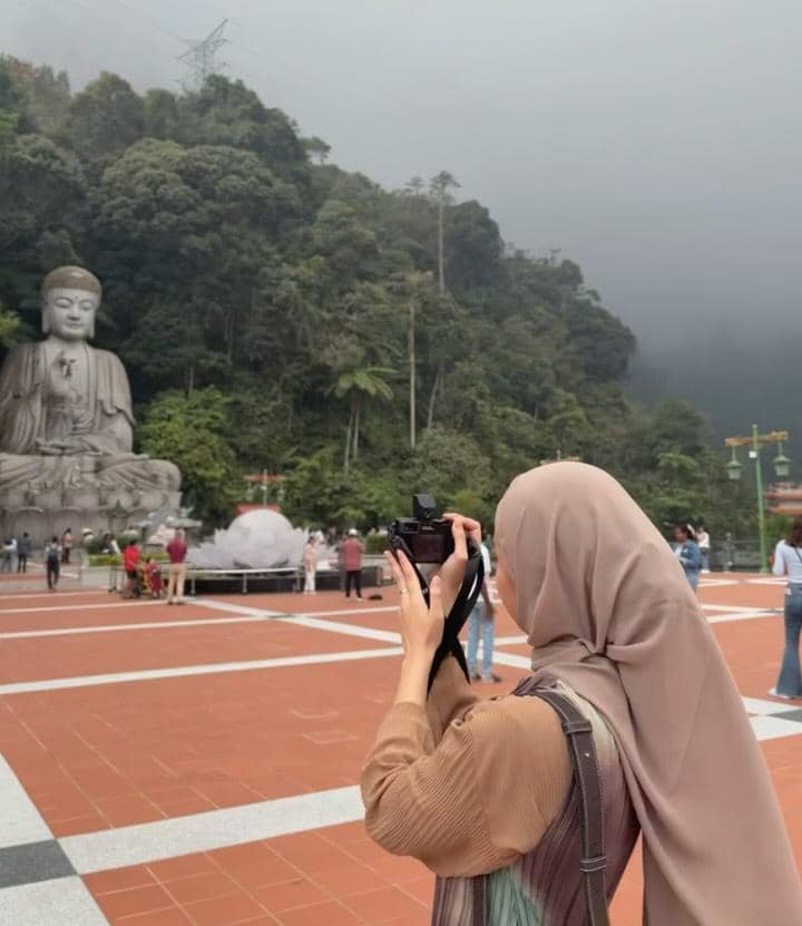Xaviera Putri liburan di Malaysia bersama sahabat