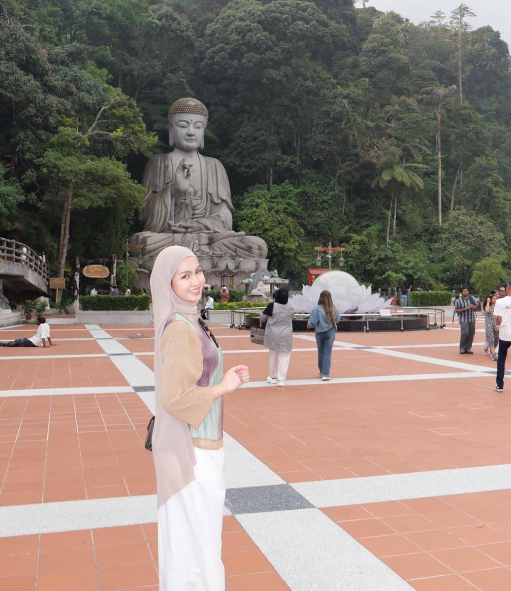 Xaviera Putri liburan di Malaysia bersama sahabat