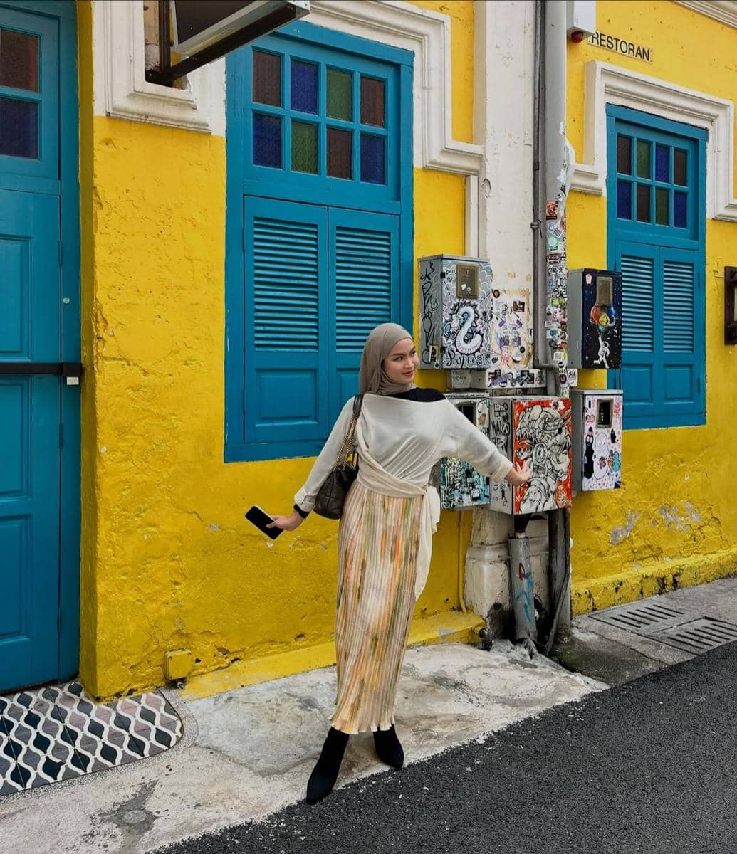Xaviera Putri liburan di Malaysia bersama sahabat