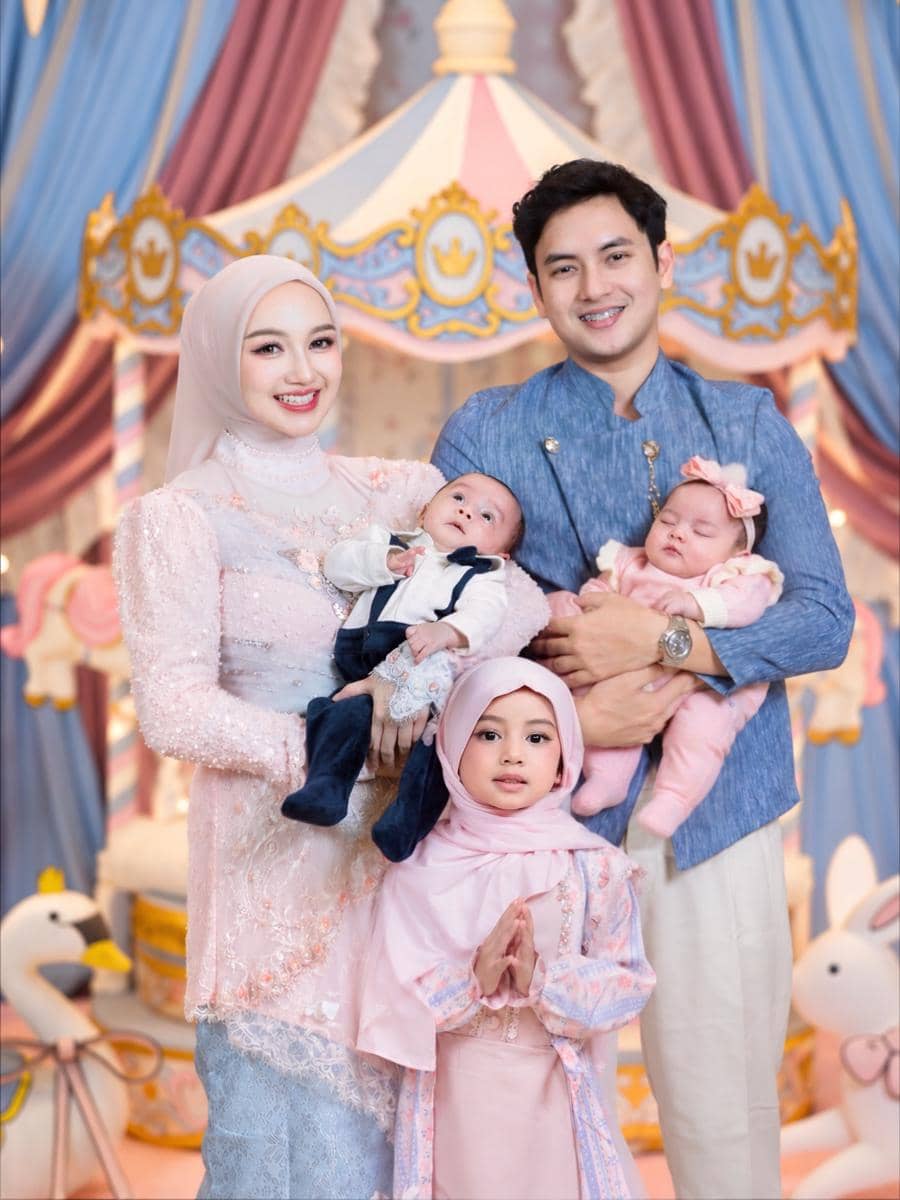 Gaya Nanda Arsyinta di Akikah Anak Kembarnya (instagram.com/nandaarsynt)