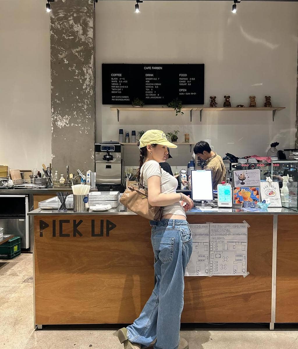 Inspirasi OOTD ala Kim Yong Ji