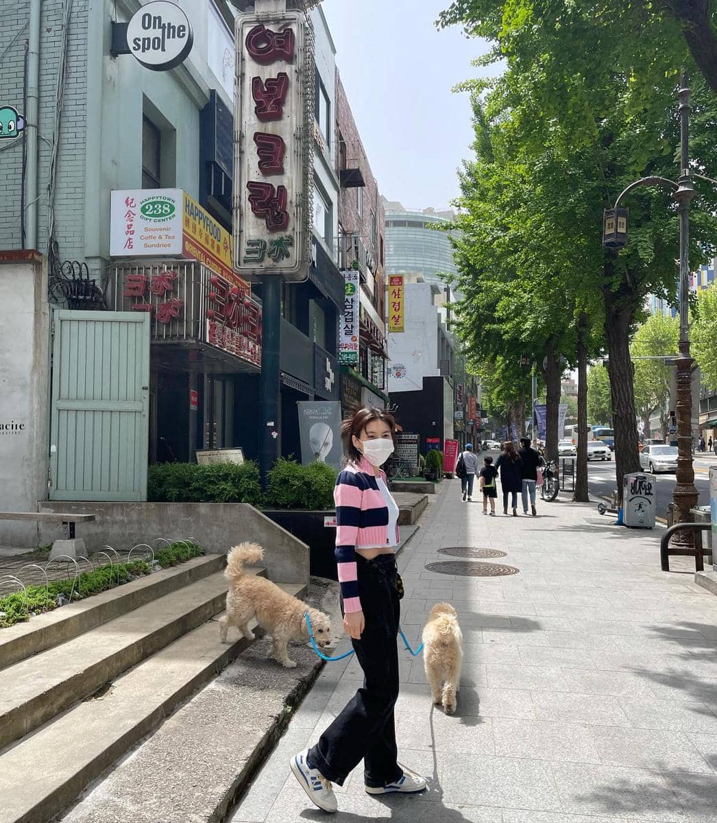 Inspirasi OOTD ala Kim Yong Ji