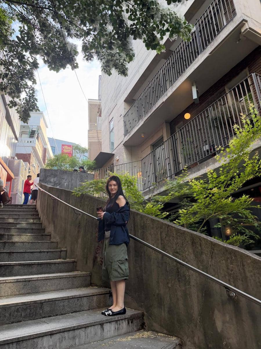 Inspirasi OOTD ala Kim Yong Ji