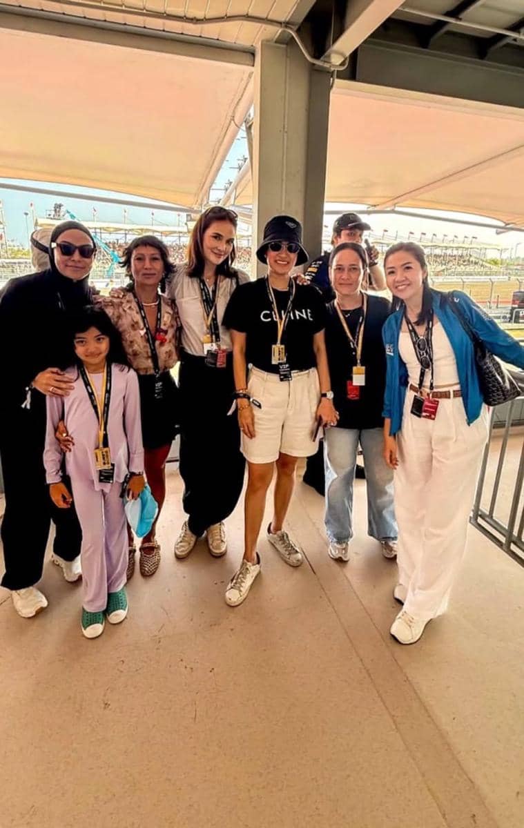 Gaya Luna Maya Menonton MotoGP Mandalika 2026 (instagram.com/taniasoeprapto via lunamaya)