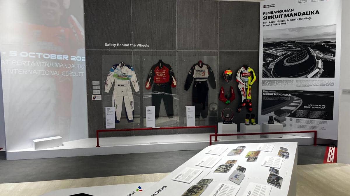 Pertamina hadirkan lelang memorabilia dan galeri MotoGP di Enduro Mandalika Experience 2026.