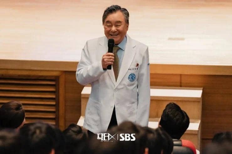 Cuplikan drama Doctor X: Mafia in White (dok. SBS/ Doctor X: Mafia in White)