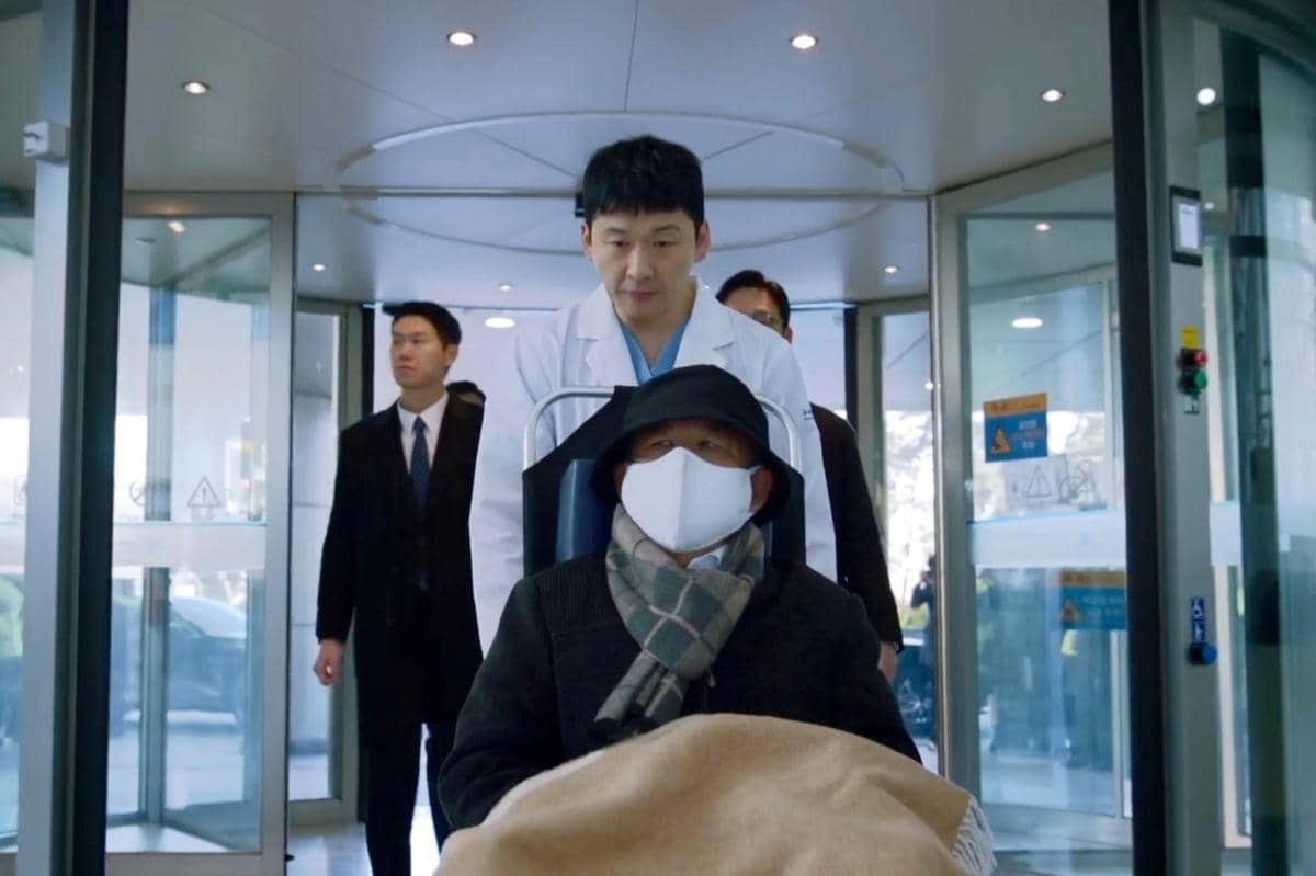 Cuplikan drama Doctor X: Mafia in White (dok. SBS/ Doctor X: Mafia in White)