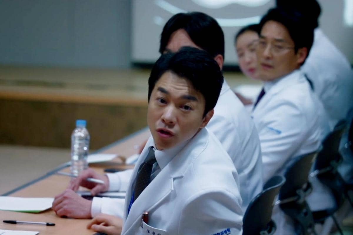 Cuplikan drama Doctor X: Mafia in White (dok. SBS/ Doctor X: Mafia in White)