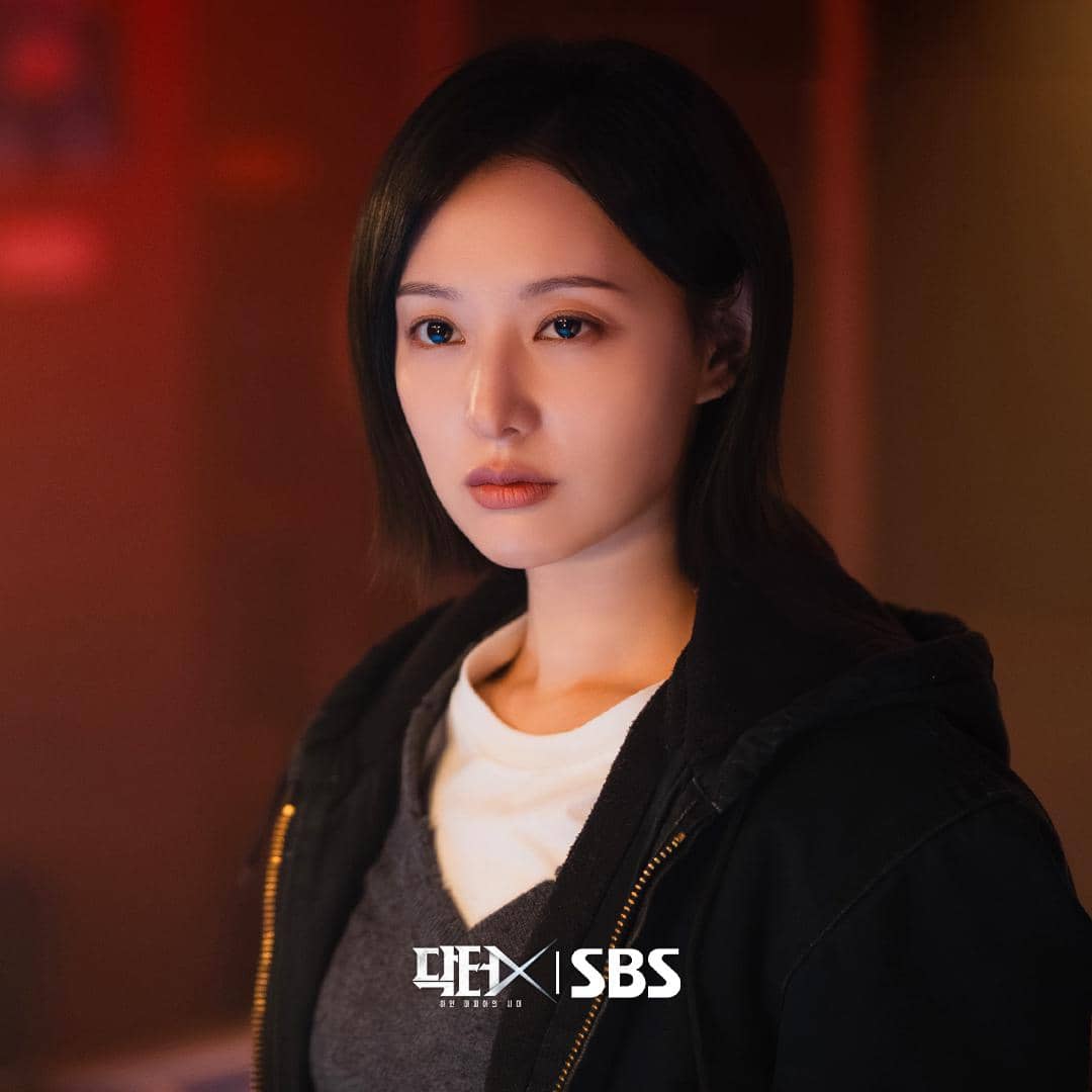 Potongan adegan dari drama Korea Doctor X: Mafia in White dalam materi promosi resmi yang dirilis SBS.