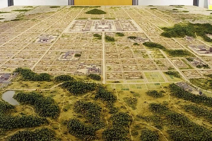 Maket Fujiwara-kyo berskala 1:1.000 yang disimpan di ruang referensi Fujiwara-kyo, Kota Kashihara.