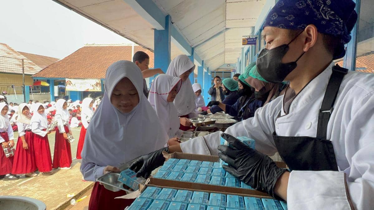 Mengintip Uji Coba MBG Prasmanan di Sukabumi, Apa Kata Guru dan Siswa?