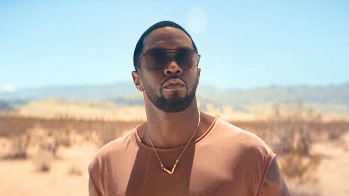 Potret P Diddy yang diambil dari video di kanal YouTube Diddy dan digunakan sebagai gambar sampul artikel berita.