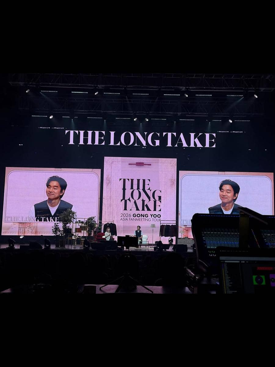 Gong Yoo menghadiri acara fan meeting dalam potret yang diunggah melalui akun Instagram resminya.