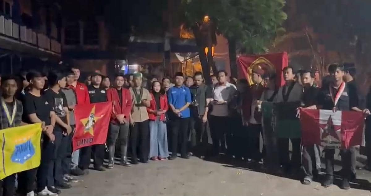 6 Mahasiswa 3 Jurnalis dan 1 Polisi Jadi Korban Bentrokan Massa di Polda Sumsel