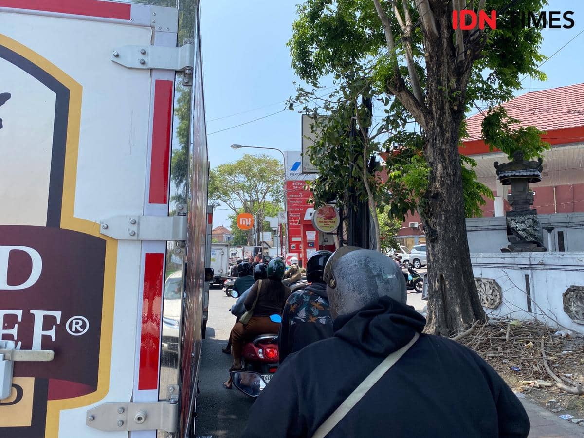 Ombudsman Ungkap Pemicu Antrean BBM: Distribusi hingga Panic Buying
