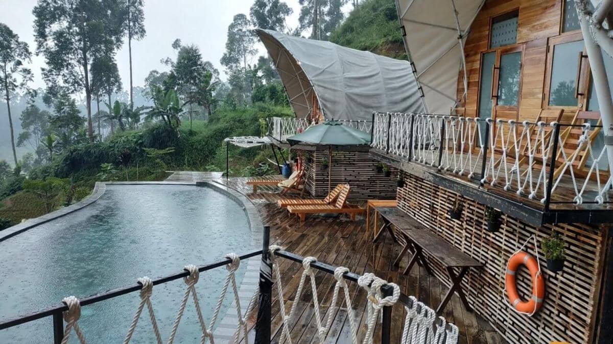 Legok-Kondang-Lodge-Glamping-Ciwidey.jpg